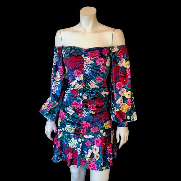ROCOCO SAND Floral On or Off the Shoulder Ruched Mini Dress S - Picture 9 of 10